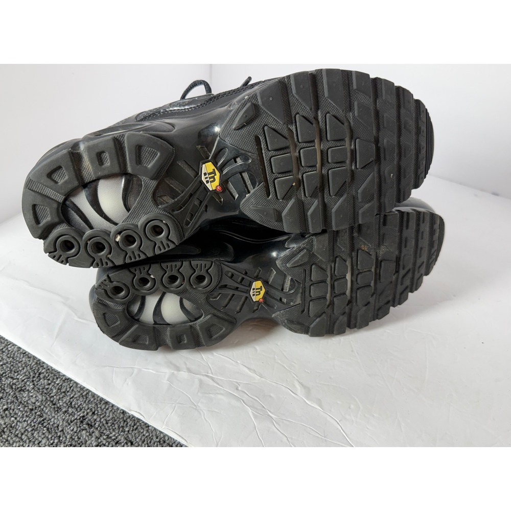 Nike Air Max Plus Triple Black Men Running Shoes 604133-050 Size 9.5 Sneaker - Picture 9 of 9